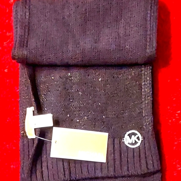 Mk scarf - Picture 2 of 4